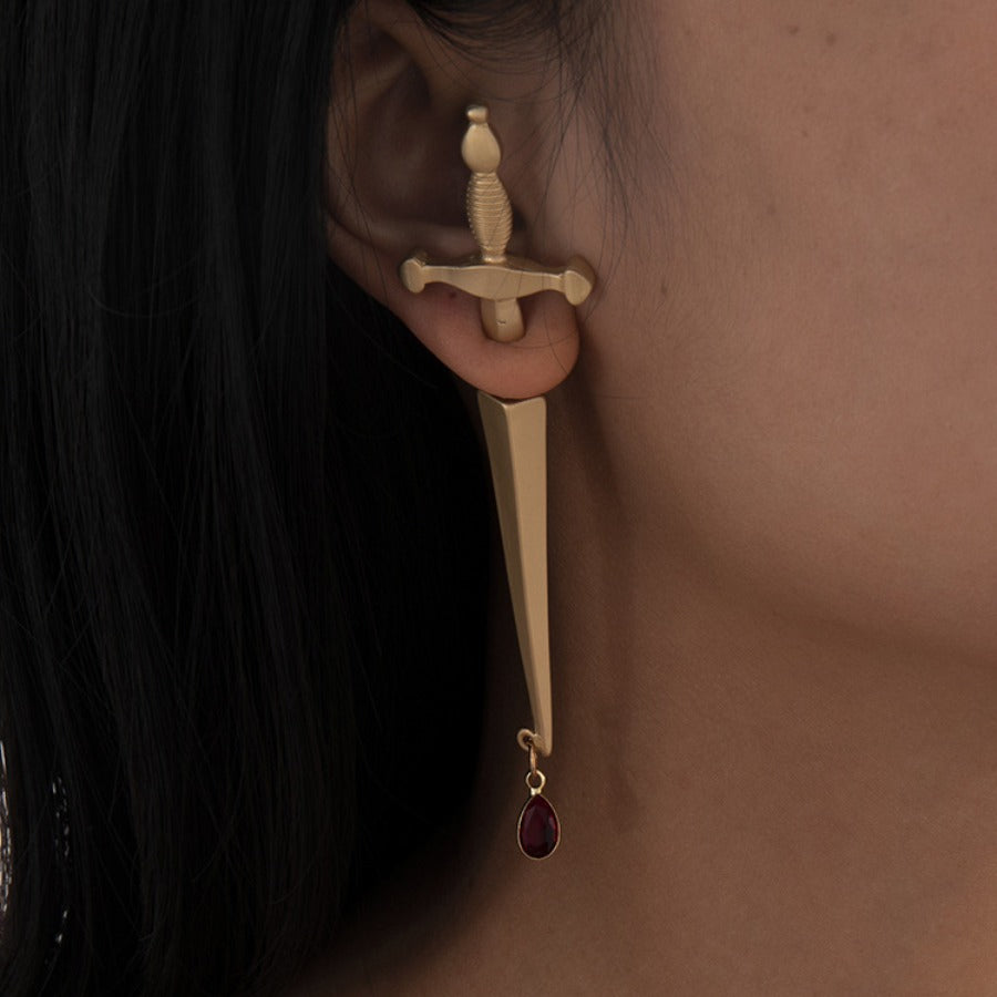 Casual Dagger-shaped Gold Earring