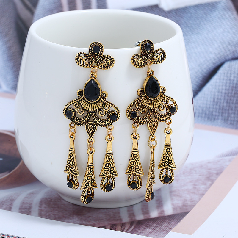 Retro Hollow Out Leaf Pattern Metal Tassel Earrings - Antique Gold