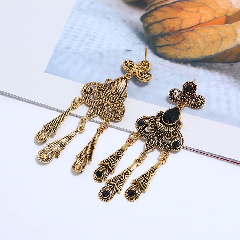 Retro Hollow Out Leaf Pattern Metal Tassel Earrings - Antique Gold